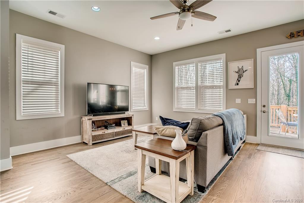 5232 Valley Stream Road Charlotte, NC 28209 - Photo 4 of 28 Gallery Image 4