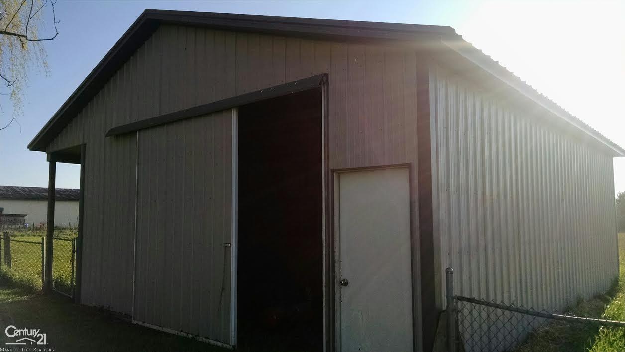 53730 Bates Road New Baltimore, MI 48051 - Photo 2 of 12