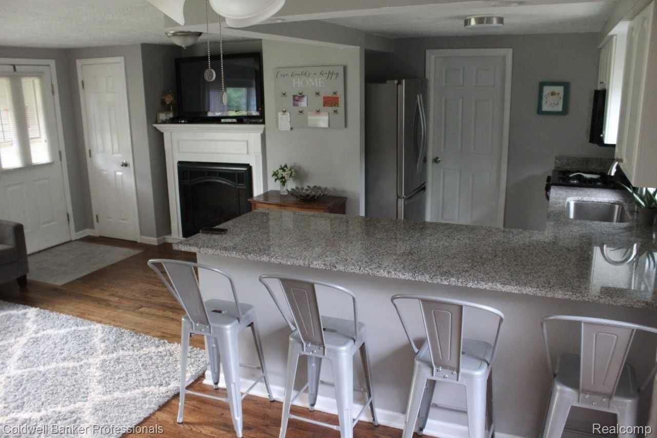 630 North Conklin Road Lake Orion, MI 48362 - Photo 11 of 15 8.jpg