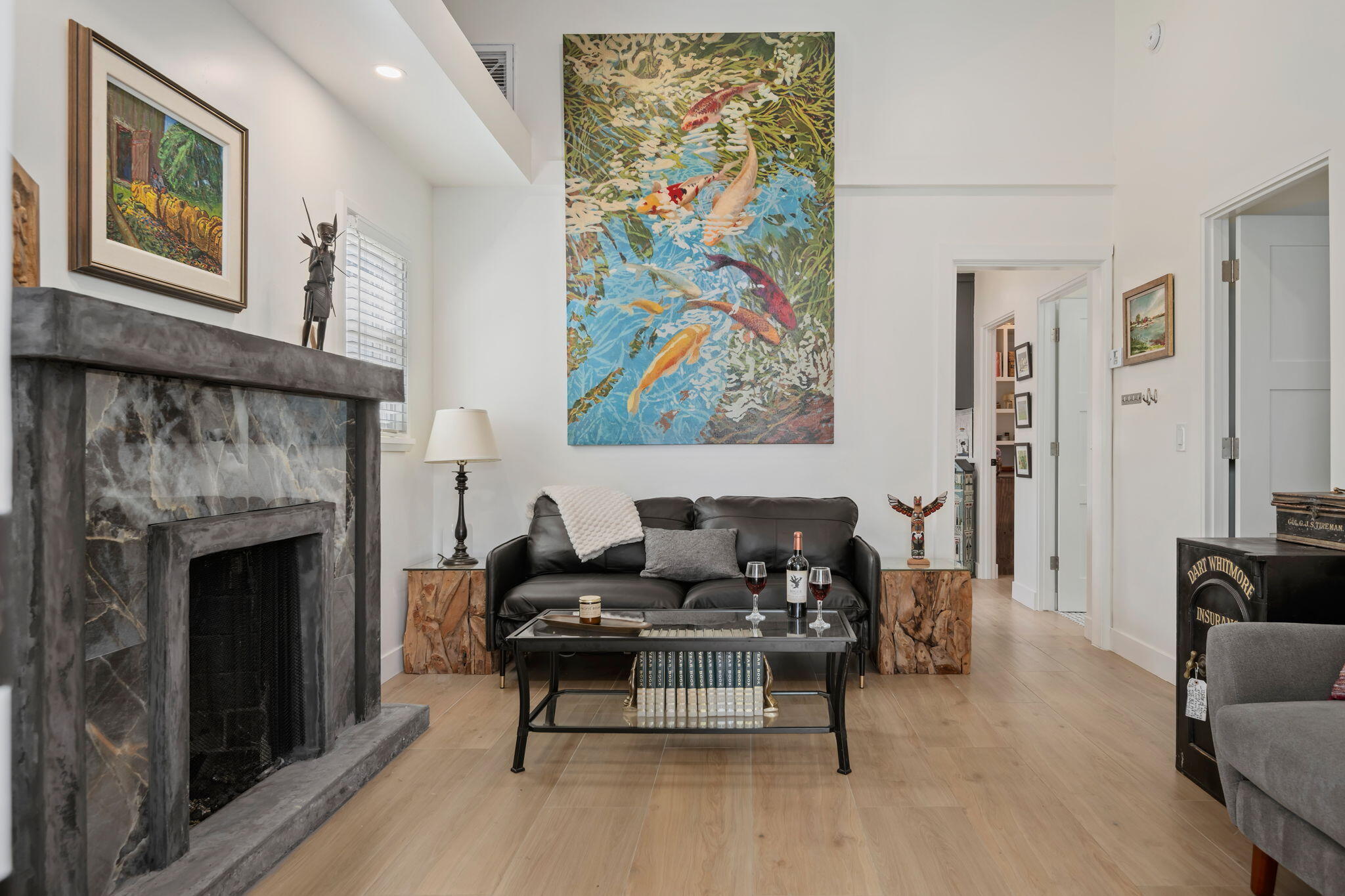 Undisclosed Address Santa Barbara, CA 93101 - Photo 4 of 24 04 - Living Room