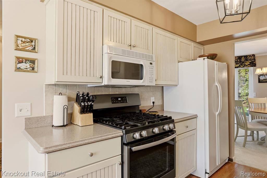 239 Churchgrove Road Frankenmuth, MI 48734 - Photo 17 of 45