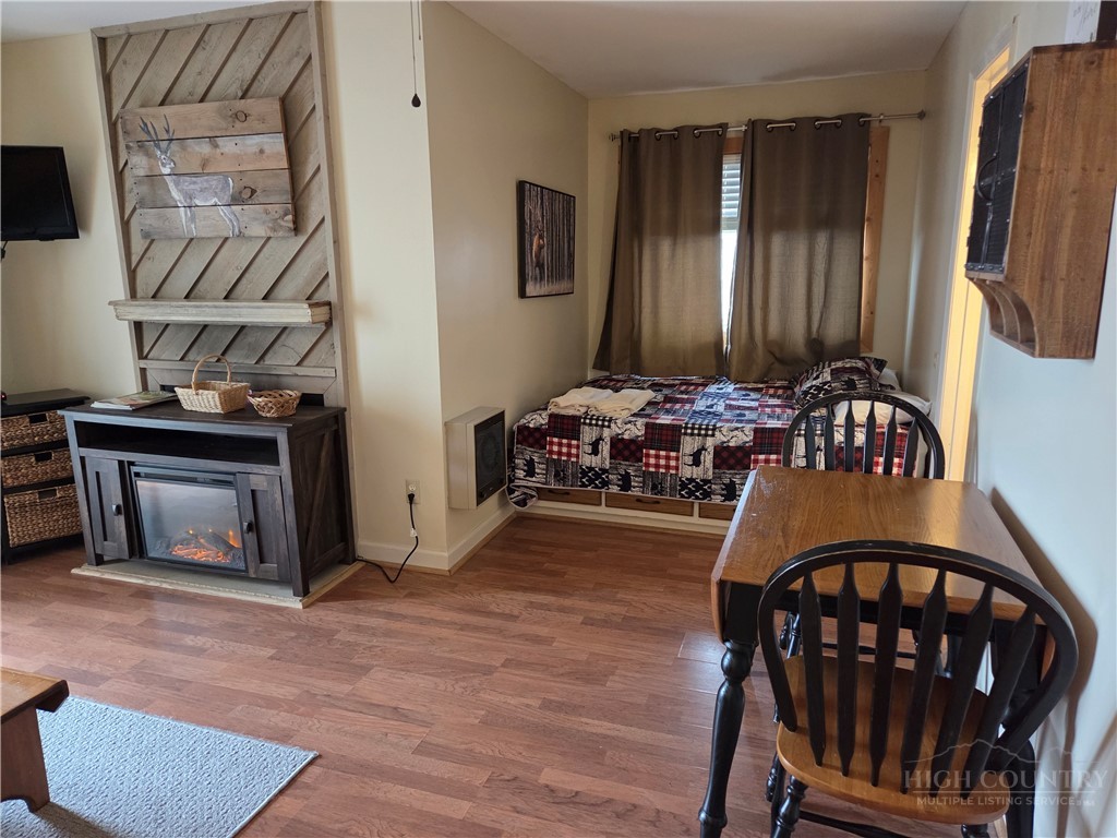 301 Pinnacle Inn Road, Unit 4301 Beech Mountain, NC 28604 - Photo 5 of 15 Gallery Image 5