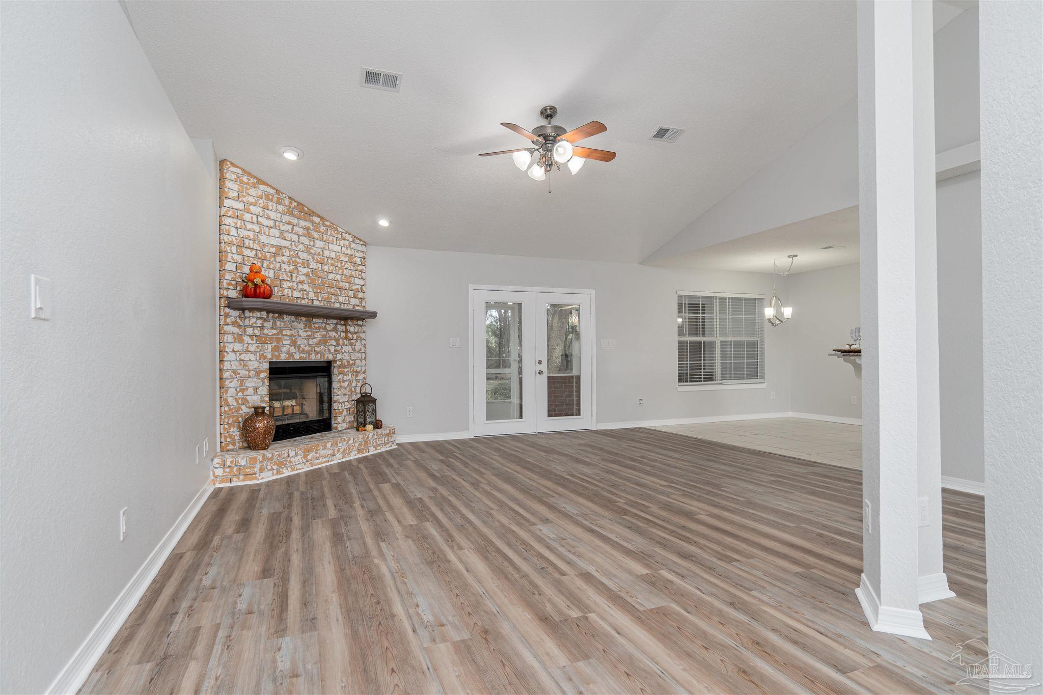 5948 Loop Road Pace, FL 32571 - Photo 8 of 49