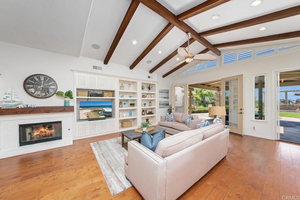 1254 Mariposa Road Carlsbad, CA 92011 - Photo 12 of 31