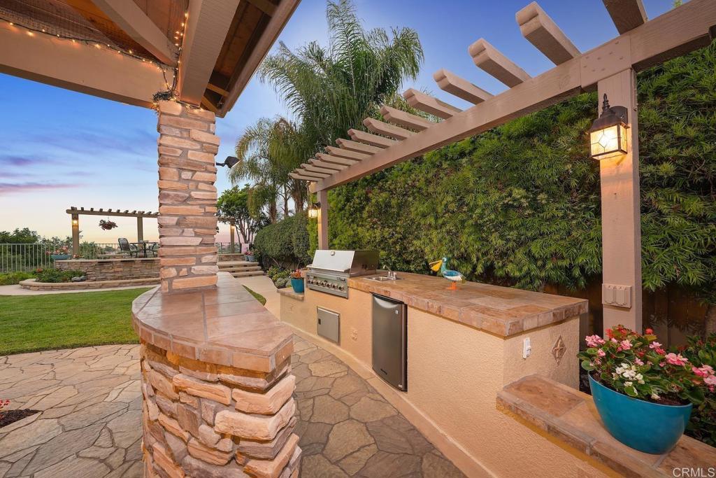 1254 Mariposa Road Carlsbad, CA 92011 - Photo 14 of 31