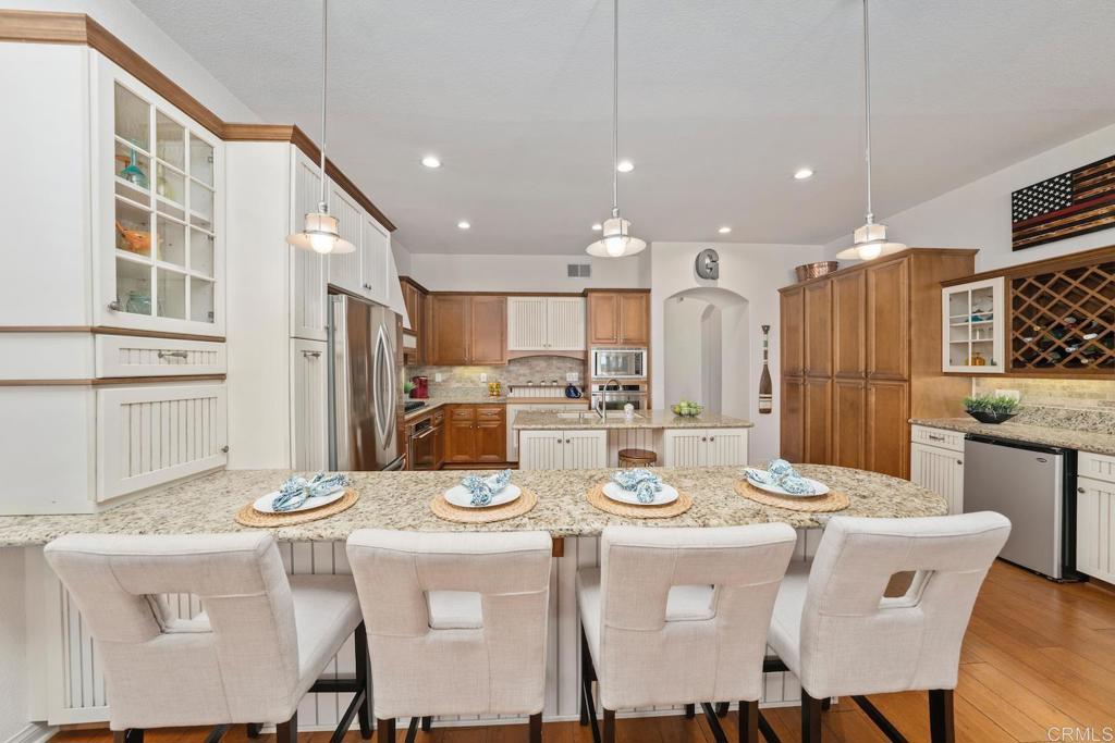 1254 Mariposa Road Carlsbad, CA 92011 - Photo 6 of 31