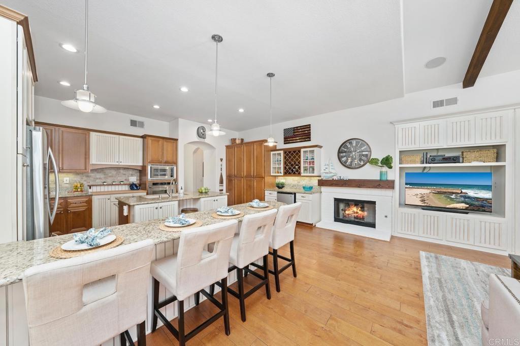 1254 Mariposa Road Carlsbad, CA 92011 - Photo 9 of 31