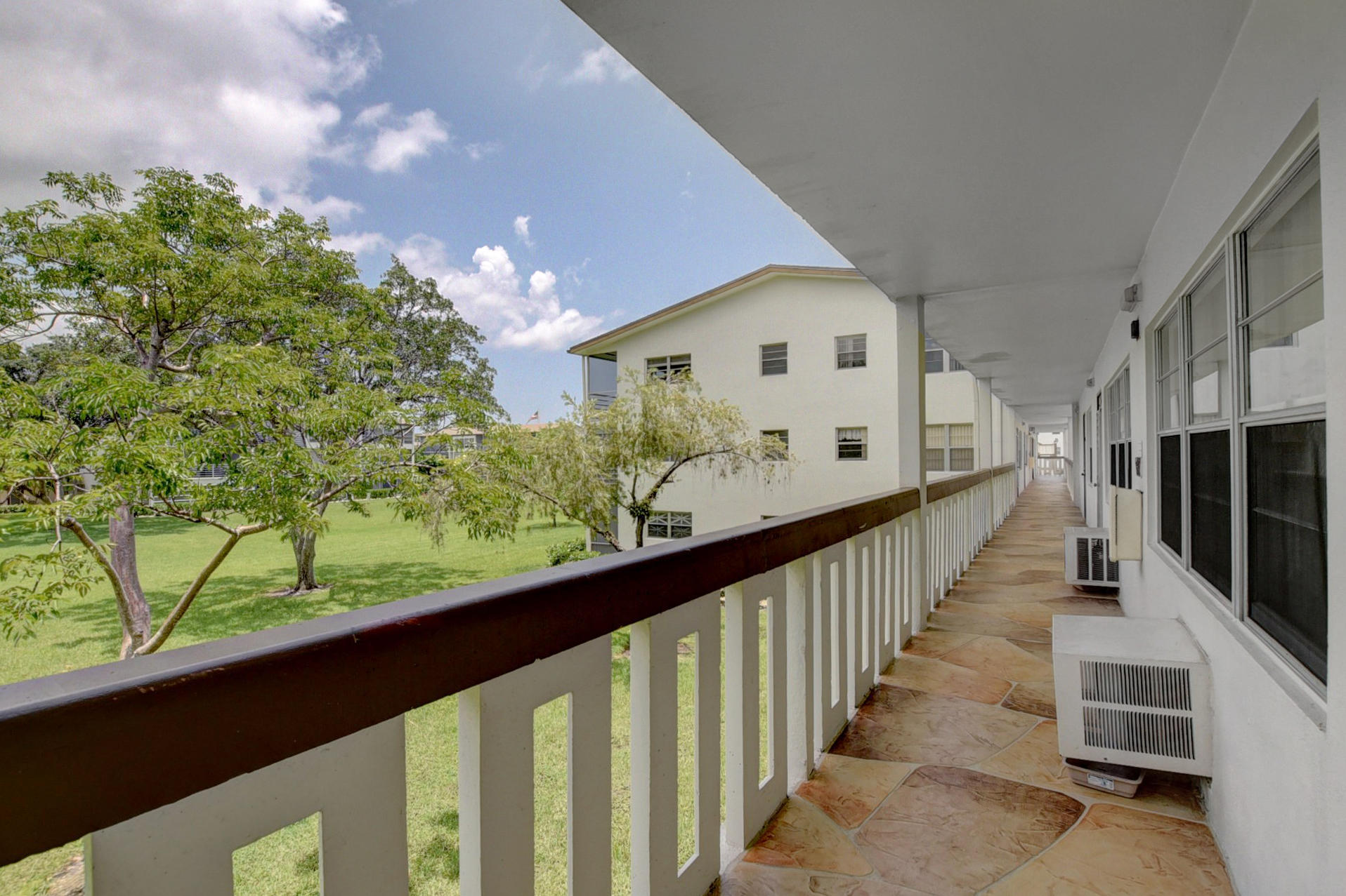 22 Mansfield B, Unit 22 Boca Raton, FL 33434 - Photo 4 of 19 02_dsc_5784_5_6_7_8