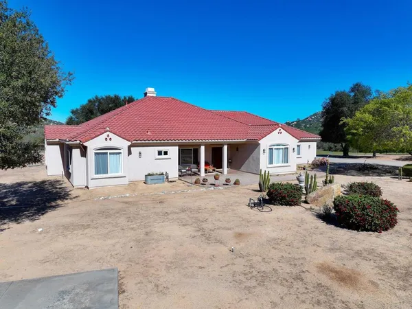 $1,350,000 | 10204 Mt Olympus Valley Road, Fallbrook, CA 92028