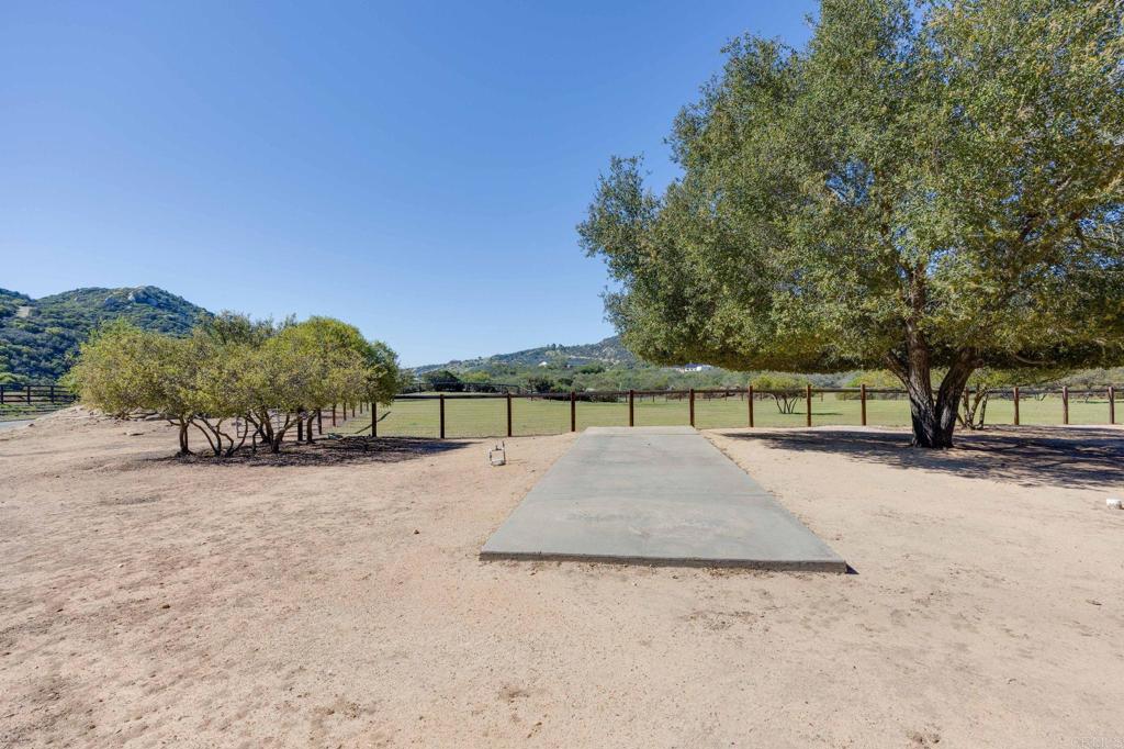 10204 Mt Olympus Valley Road Fallbrook, CA 92028 - Photo 5 of 59