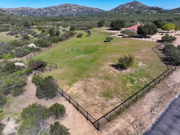 $1,350,000 | 10204 Mt Olympus Valley Road, Fallbrook, CA 92028