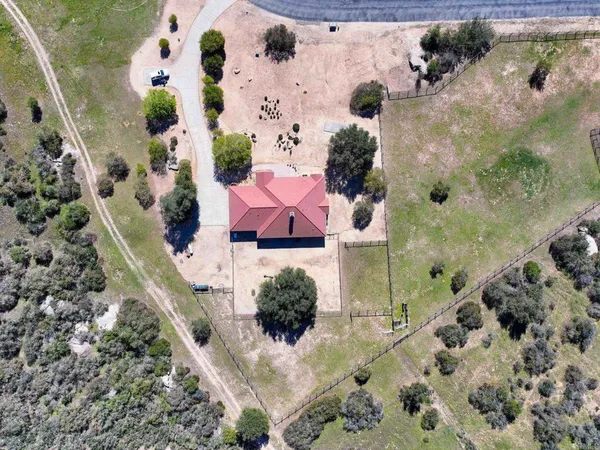 $1,350,000 | 10204 Mt Olympus Valley Road, Fallbrook, CA 92028