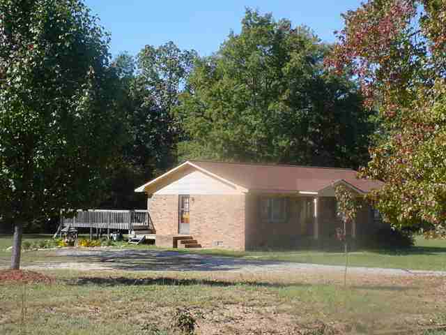 65 Mahaffey Road Gray Court, SC 29645 - Photo 4 of 11