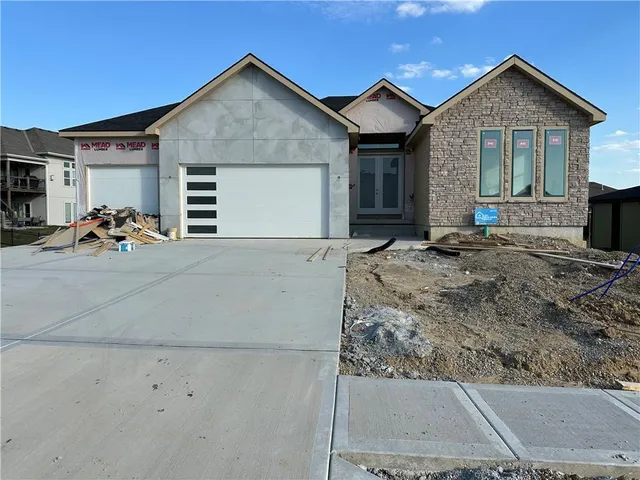 $674,000 | 8203 Northwest 89th Terrace, Kansas City, MO 64153