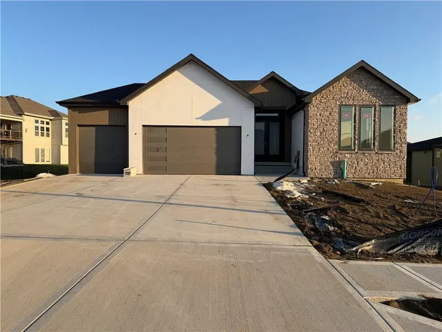 $674,000 | 8203 Northwest 89th Terrace, Kansas City, MO 64153