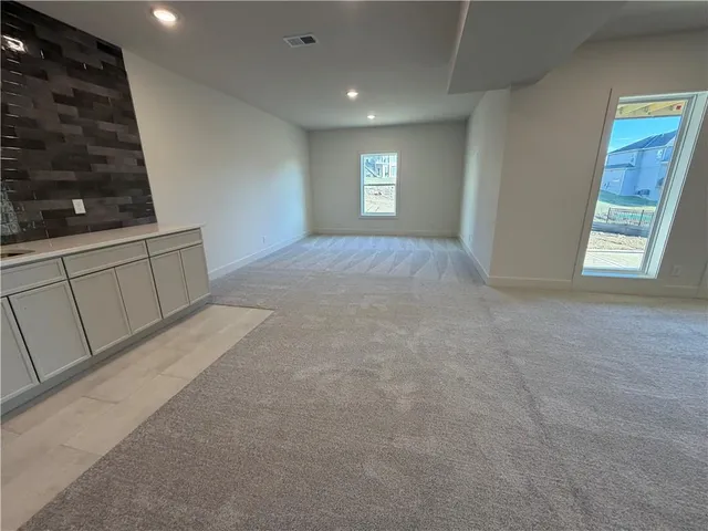 $674,000 | 8203 Northwest 89th Terrace, Kansas City, MO 64153