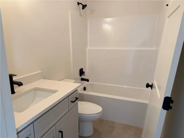 $674,000 | 8203 Northwest 89th Terrace, Kansas City, MO 64153