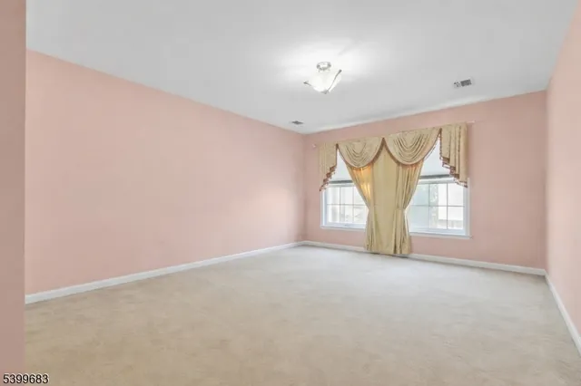 $3,600 | 159 George Russell Way, Clifton, NJ 07013