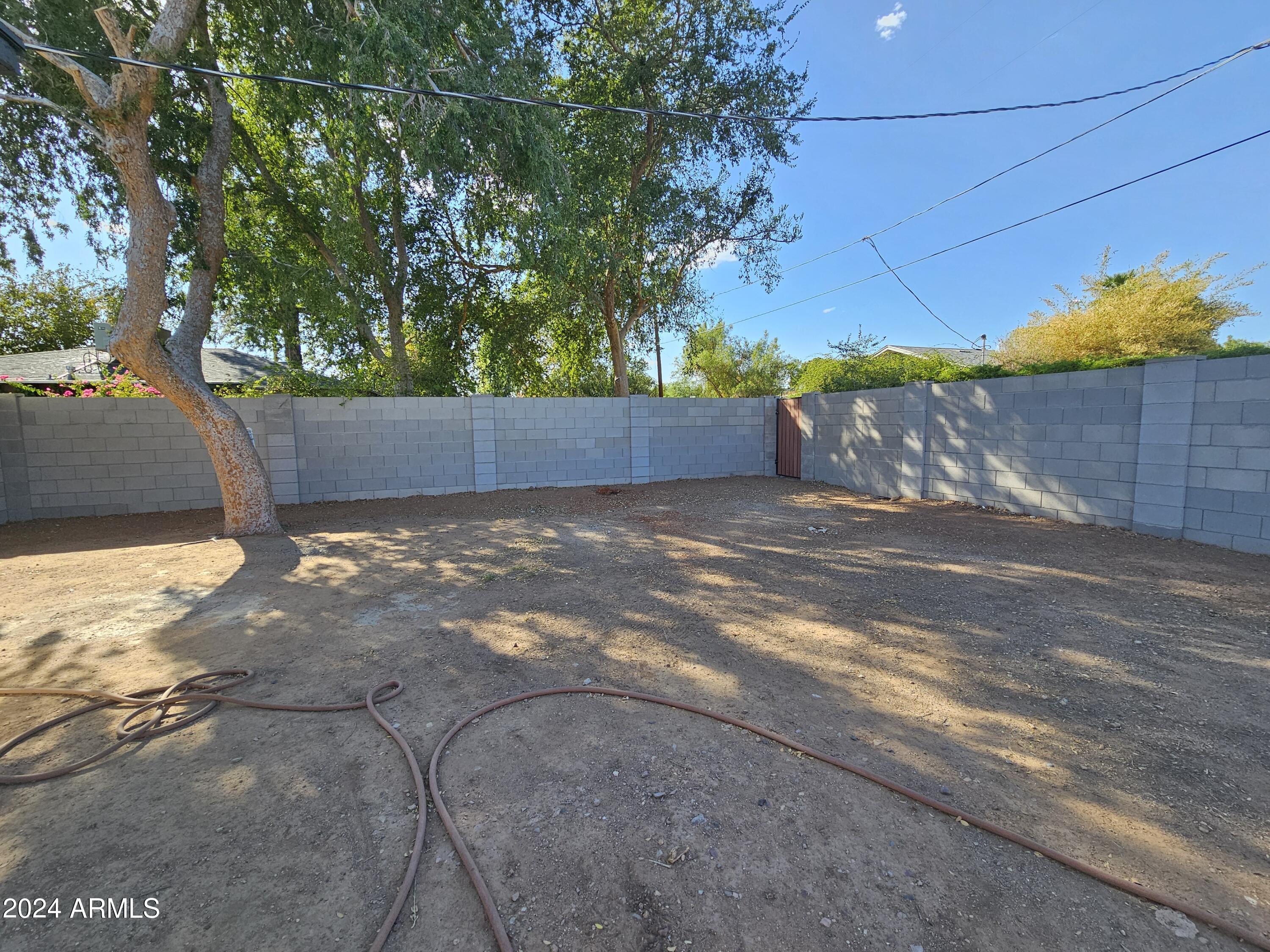 3532 East Cheery Lynn Road Phoenix, AZ 85018 - Photo 31 of 33 20240925_153315