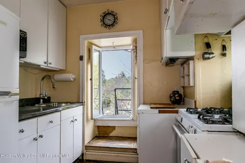 $1,195,000 | 12 Tinker Street, Woodstock, NY 12498