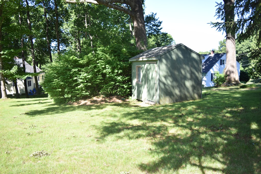 154 Kings Grant Road Marlborough, MA 01752 - Photo 15 of 16 Gallery Image 15