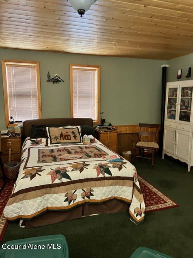 2000 Gold Cup Mountain Road Laclede, ID 83841 - Photo 8 of 21 Master Bedroom