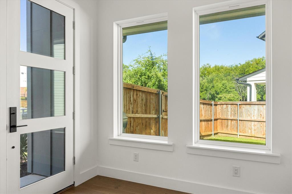 2125 Bird Street Fort Worth, TX 76111 - Photo 7 of 34 a view of an entryway