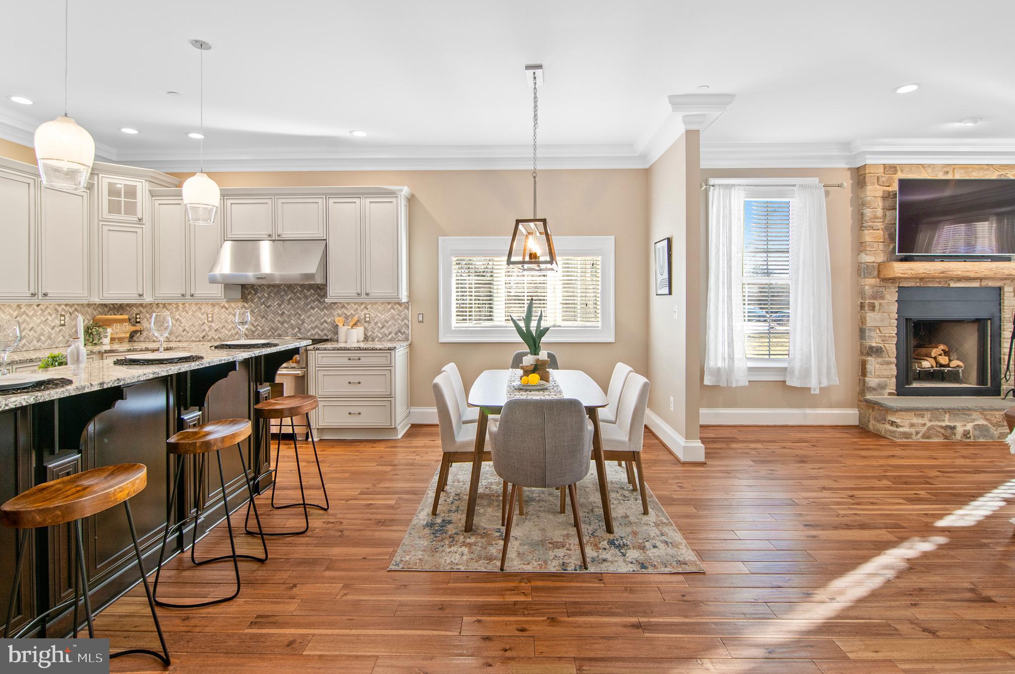 5715 Roland Avenue Baltimore, MD 21210 - Photo 12 of 60