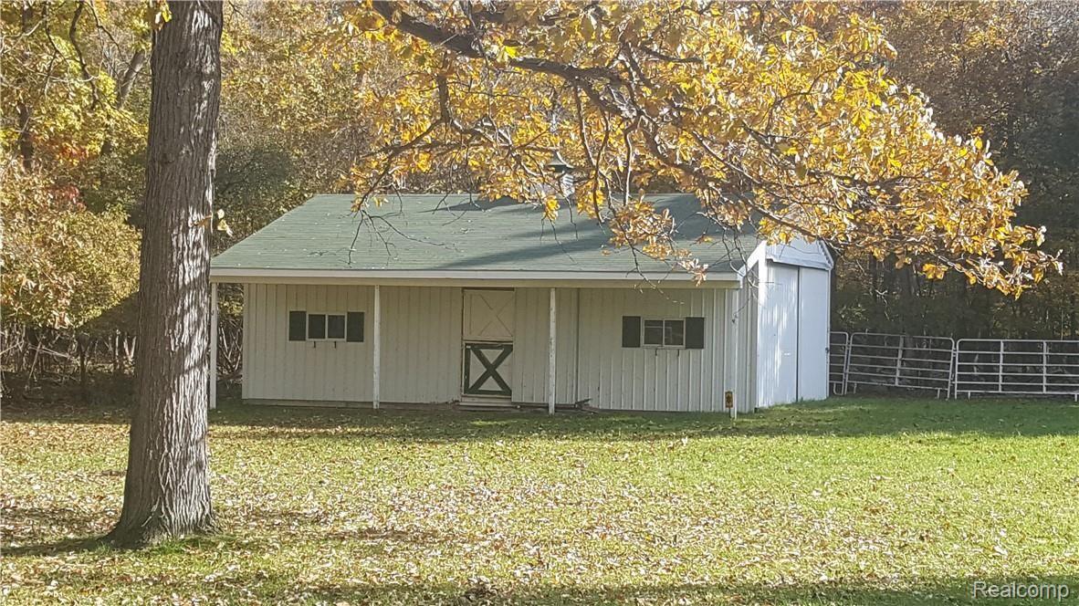 25555 Meridian Road Grosse Ile, MI 48138 - Photo 12 of 58 Barn with 3 stalls.