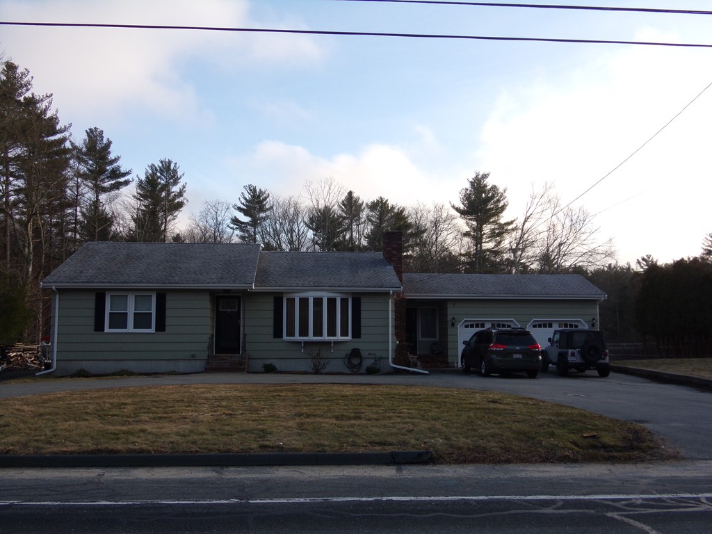 84 Peckham Road Acushnet, MA 02743 - Photo 1 of 23 Gallery Image 1