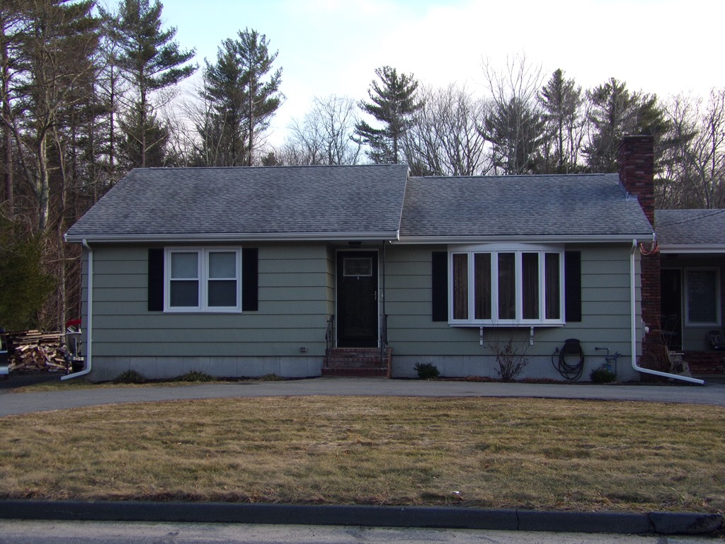 84 Peckham Road Acushnet, MA 02743 - Photo 2 of 23 Gallery Image 2