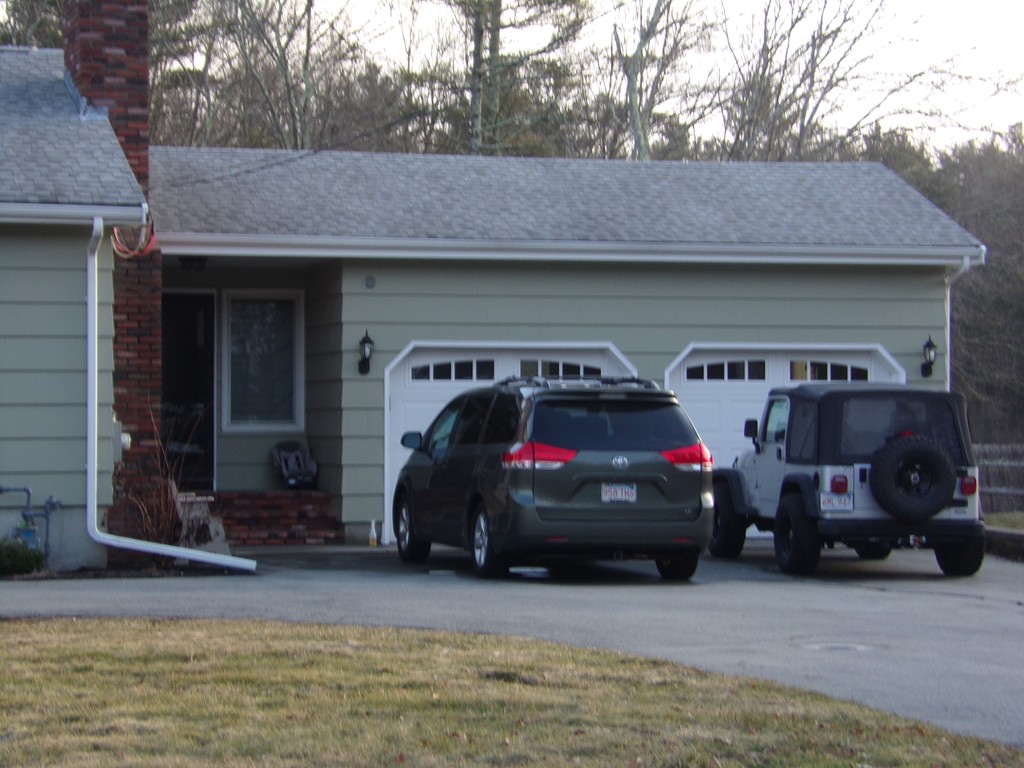 84 Peckham Road Acushnet, MA 02743 - Photo 4 of 23 Gallery Image 4