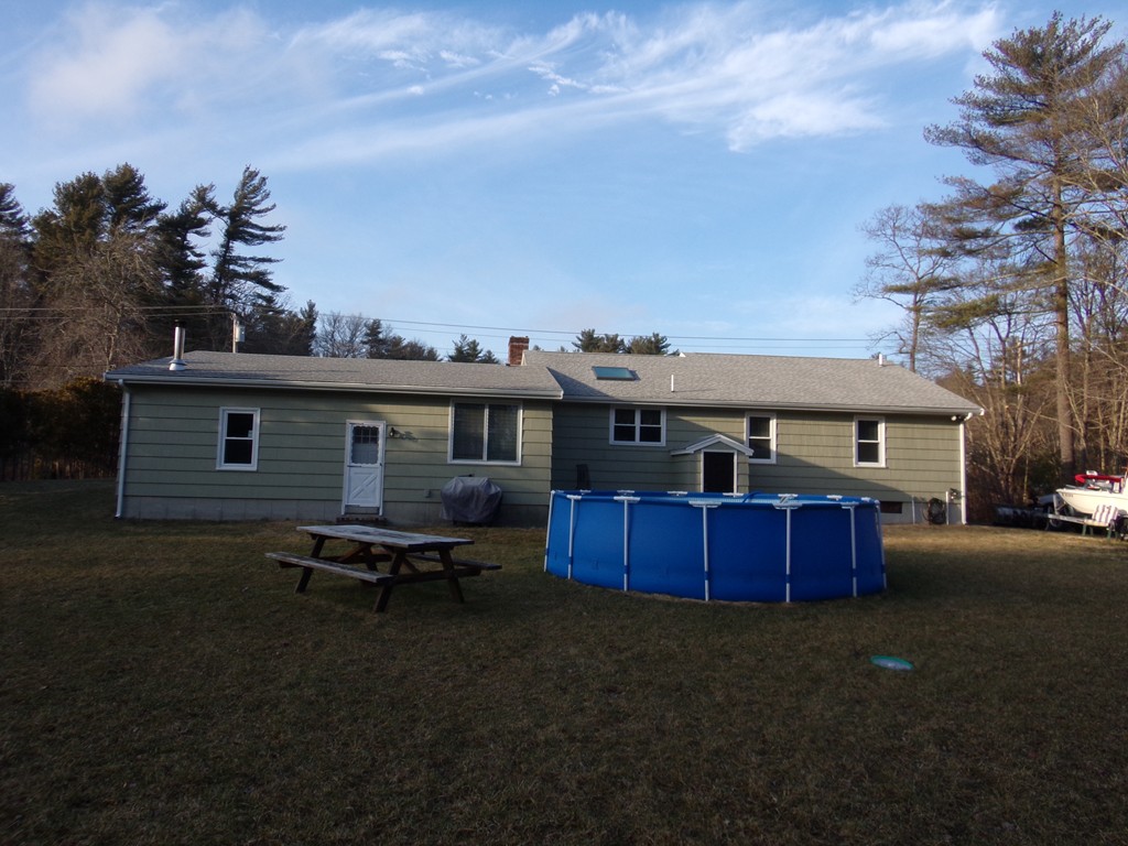 84 Peckham Road Acushnet, MA 02743 - Photo 5 of 23 Gallery Image 5