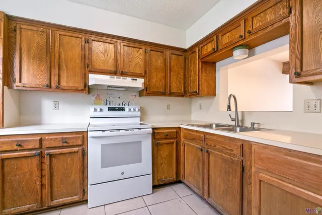 $800 | 1736 Jade Avenue, Unit C, Baton Rouge, LA 70810