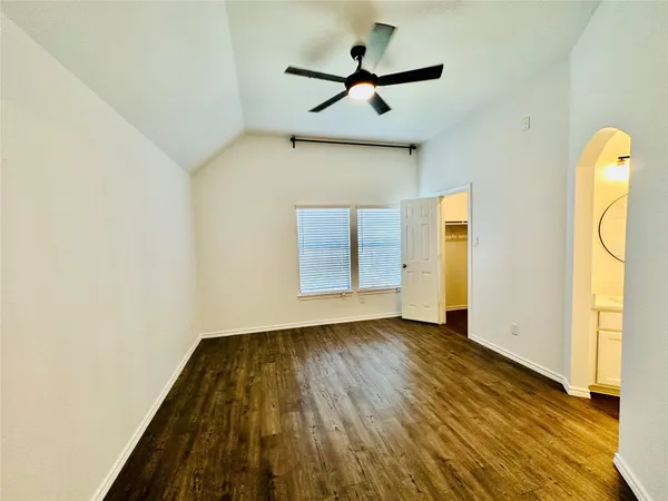 $2,850 | 901 Bethpage Drive, Hutto, TX 78634