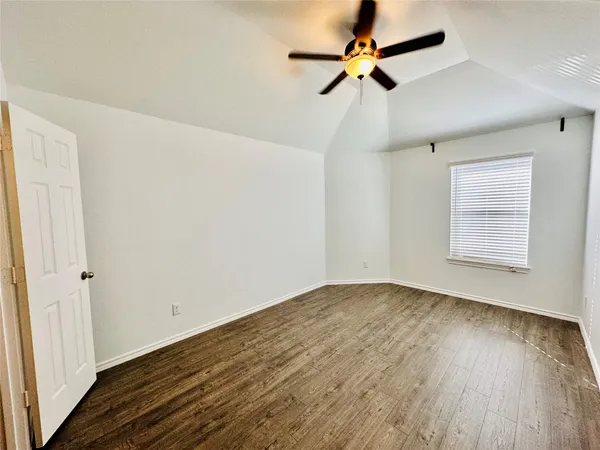 $2,850 | 901 Bethpage Drive, Hutto, TX 78634