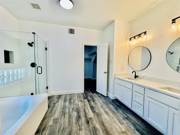 $2,850 | 901 Bethpage Drive, Hutto, TX 78634