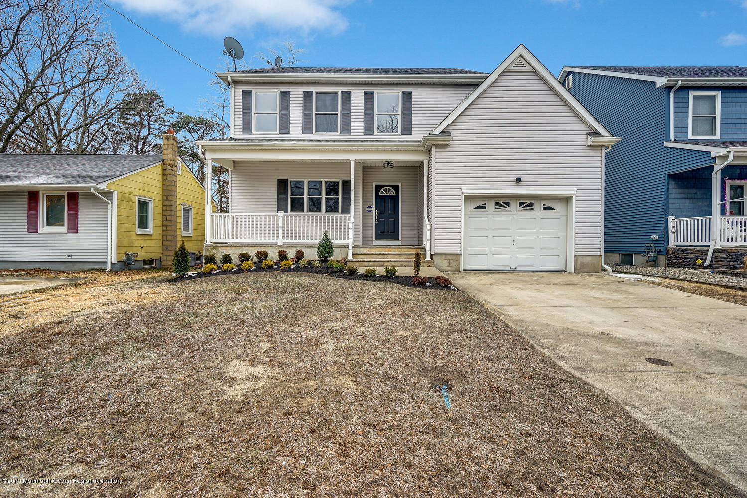 14 Stuyvesant Road Brick, NJ 08723 - Photo 1 of 32 a view of a house with a yard