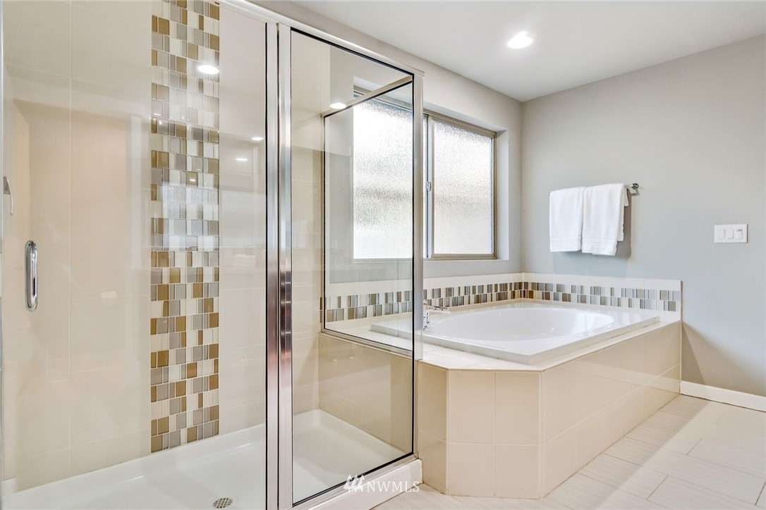 712 South 23rd Street Renton, WA 98055 - Photo 12 of 25