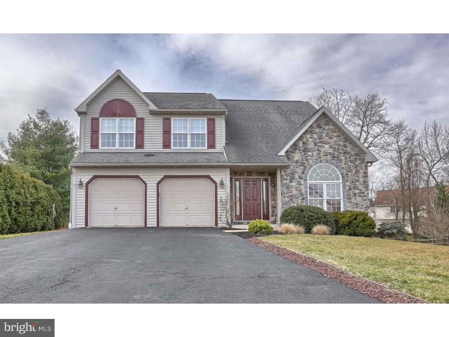 3126 South Wagner Circle Sinking Spring, PA 19608 - Photo 1 of 25 Gallery Image 1