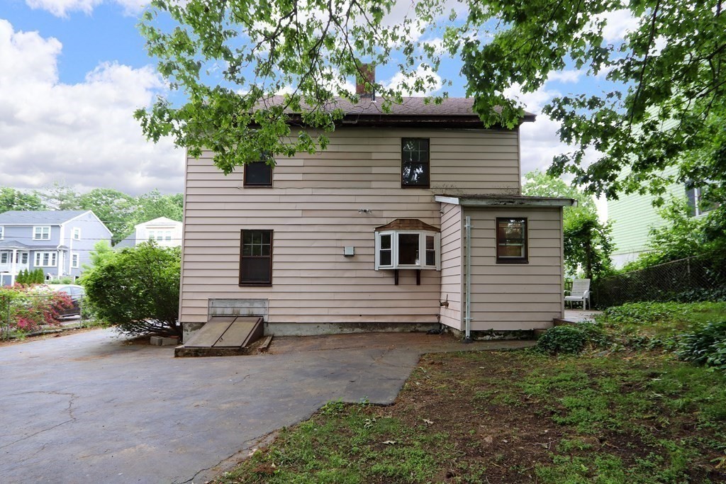 15 Searle Road Boston, MA 02132 - Photo 24 of 27