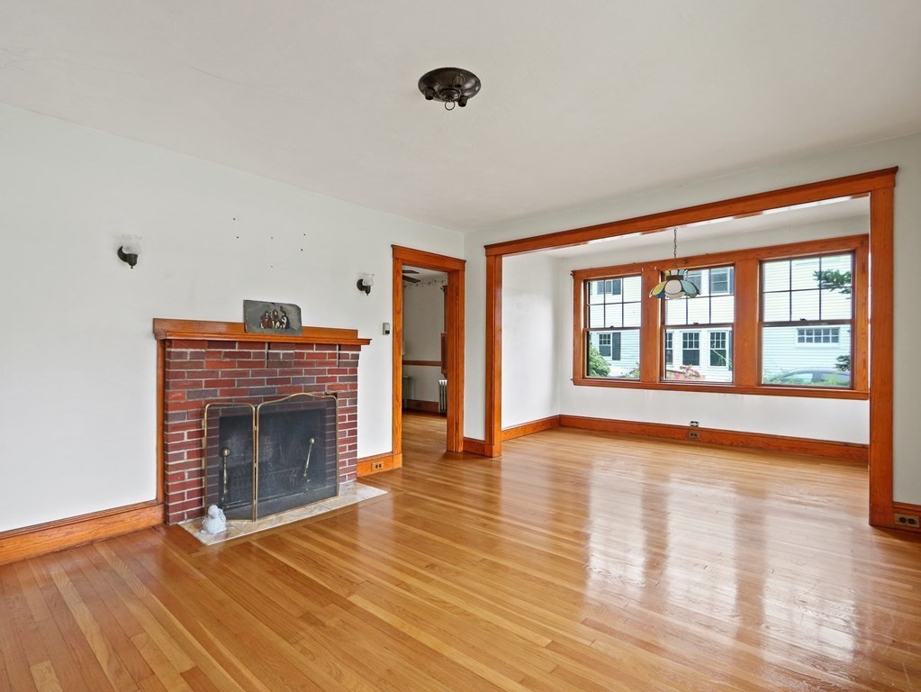 15 Searle Road Boston, MA 02132 - Photo 5 of 27