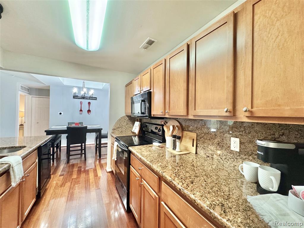 11806 Farmington Road Livonia, MI 48150 - Photo 11 of 22 Gallery Image 11