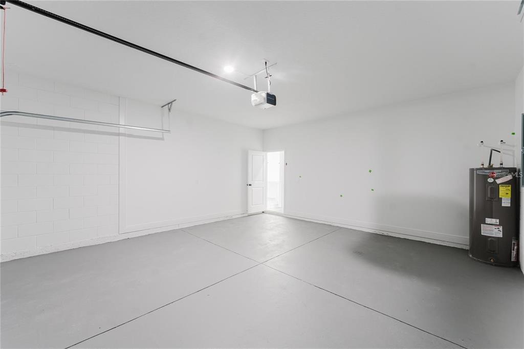 6732 Southwest 132nd Street Ocala, FL 34473 - Photo 30 of 36 a view of an empty room with a window