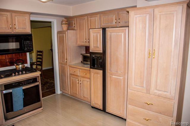 450 Apple Hill Lane Rochester Hills, MI 48306 - Photo 15 of 44