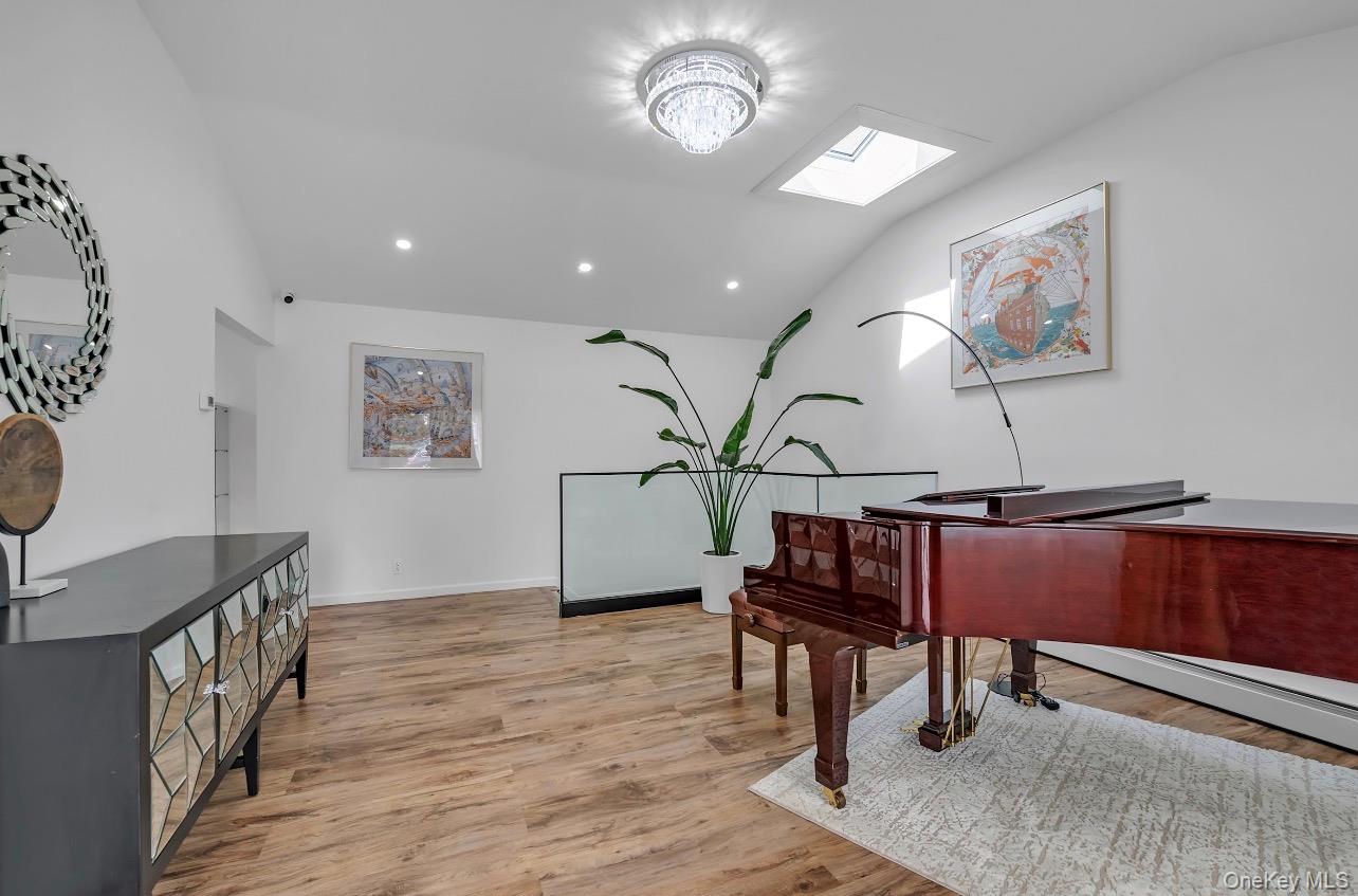 69 Candy Lane Syosset, NY 11791 - Photo 5 of 38