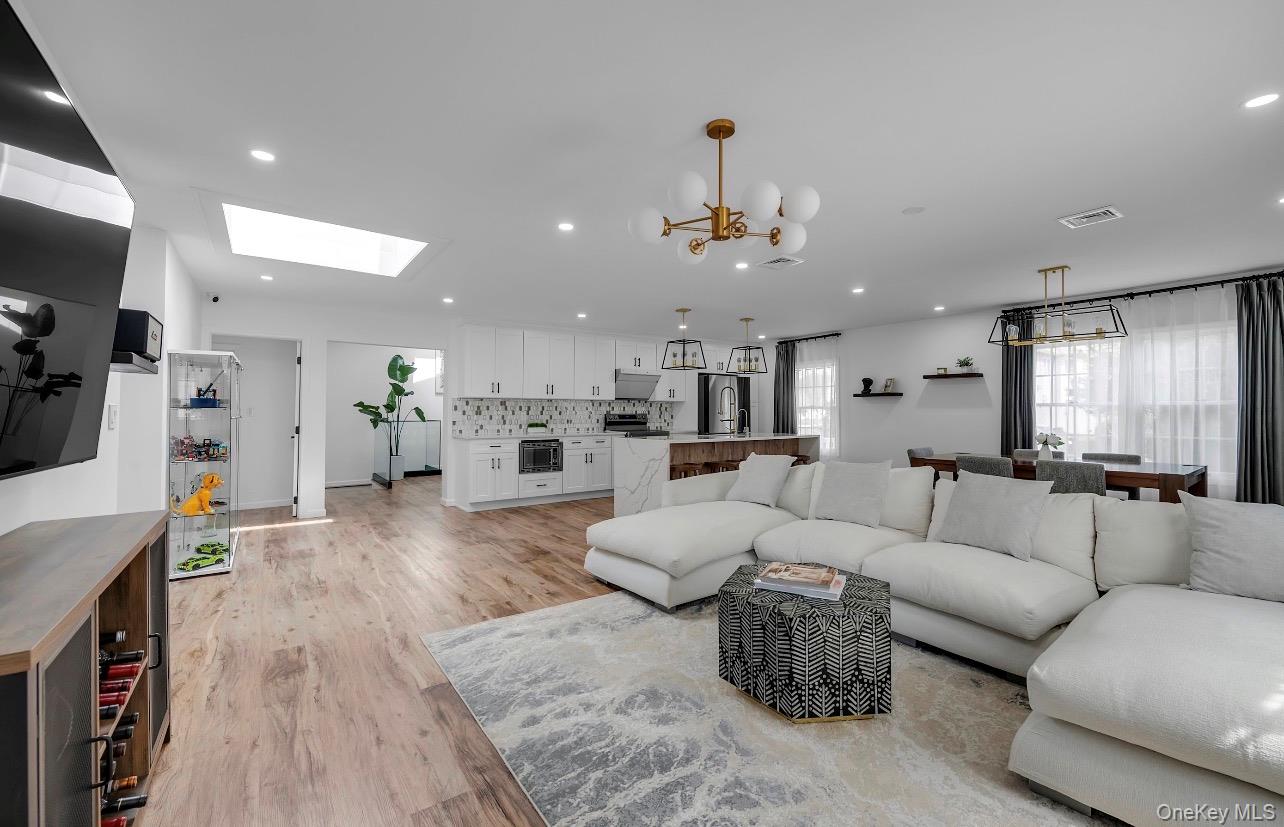 69 Candy Lane Syosset, NY 11791 - Photo 8 of 38