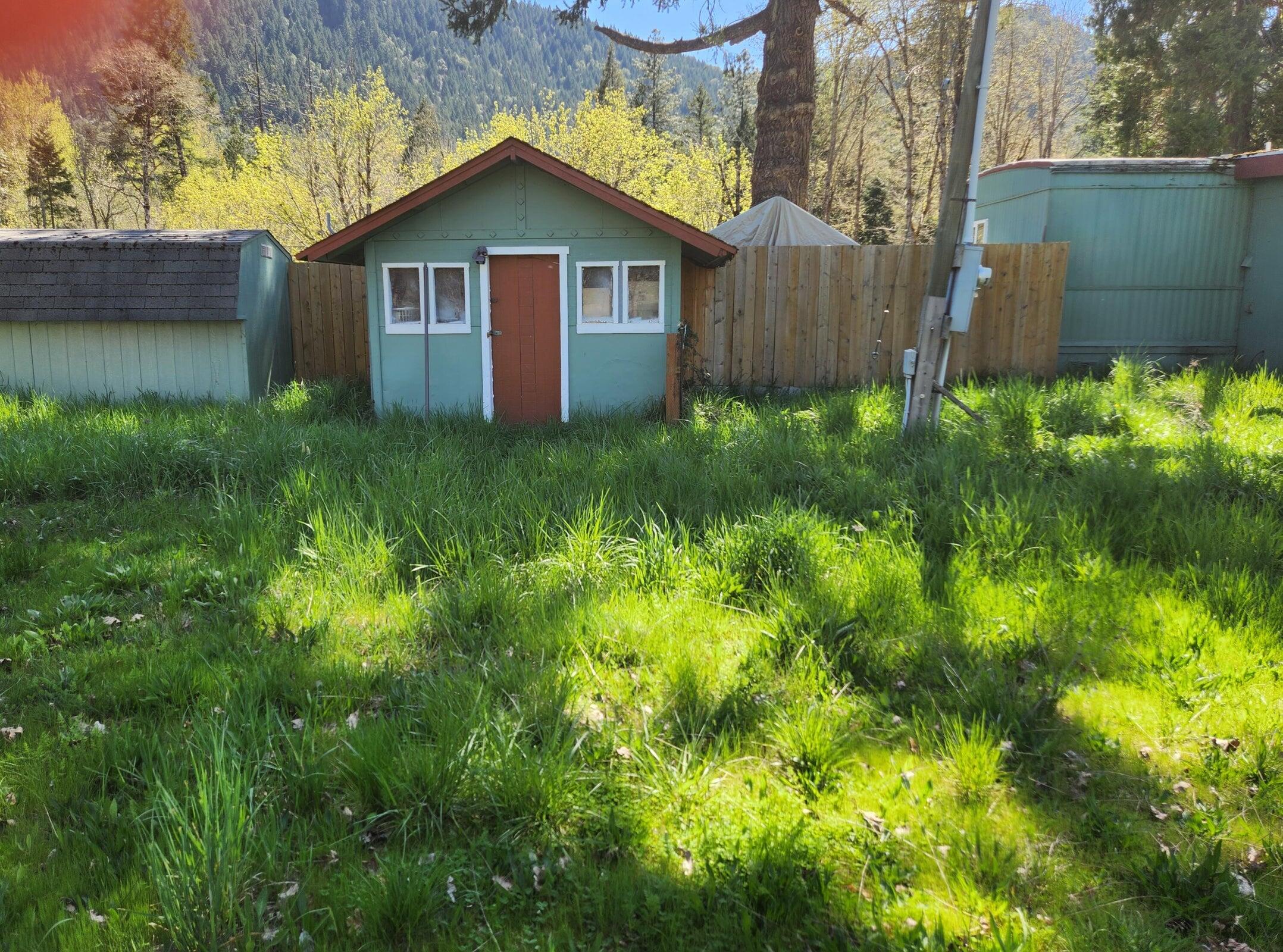 967 Placer Road Wolf Creek, OR 97497 - Photo 3 of 12 20230428230536410412000000-o