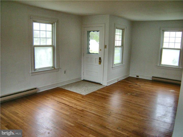 553 Portzer Road Quakertown, PA 18951 - Photo 5 of 16 Gallery Image 5