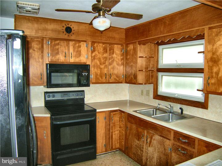 553 Portzer Road Quakertown, PA 18951 - Photo 7 of 16 Gallery Image 7